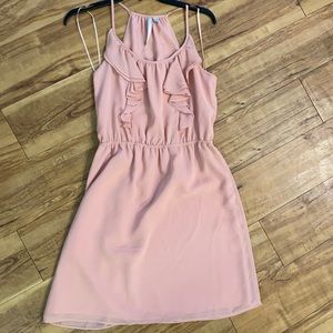 Women’s LC blush ruffle dress size 6. NWOT